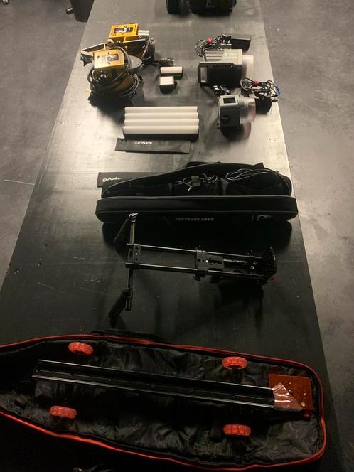 Amaran 200d , shoulder rig, tube lights, blondes, …, Audio, Tv en Foto, Professionele apparaten, Zo goed als nieuw, Video, Ophalen