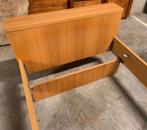 Eenpersoonsbedden, drie stuks gratis., Huis en Inrichting, Slaapkamer | Bedden, Ophalen