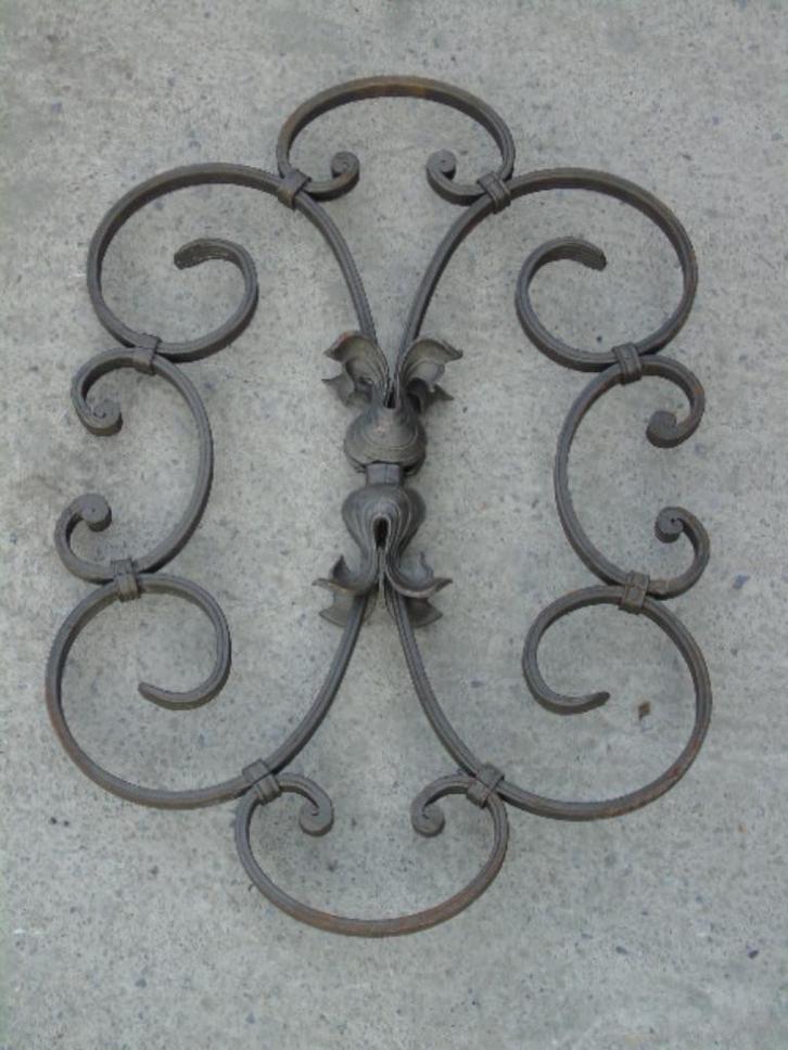 fronton, smeedijzeren wandplaat met 2 bloemen, Tuin en Terras, Tuinwanddecoratie, Nieuw, Ophalen