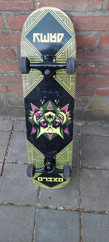 Skateboard met reflecterende afbeelding, Sport en Fitness, Skateboarden, Ophalen, Gebruikt, Skateboard