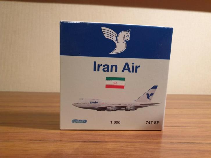 Iran air, Verzamelen, Luchtvaart en Vliegtuigspotten, Zo goed als nieuw, Ophalen of Verzenden