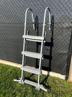 Zwembad ladder, Ophalen, Zo goed als nieuw, Ladder