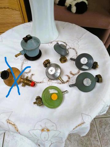 Gasontspanners 6 stuks. beschikbaar voor biedingen