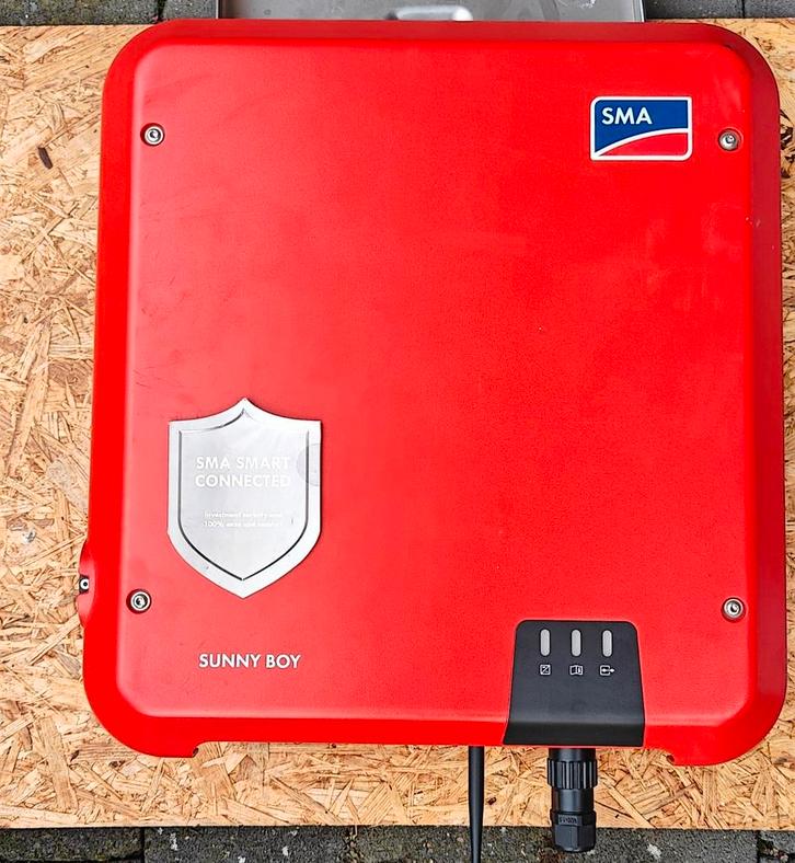 SMA sunny boy omvormer zonnepanelen, Doe-het-zelf en Bouw, Zonnepanelen en Toebehoren, Gebruikt, Ophalen of Verzenden