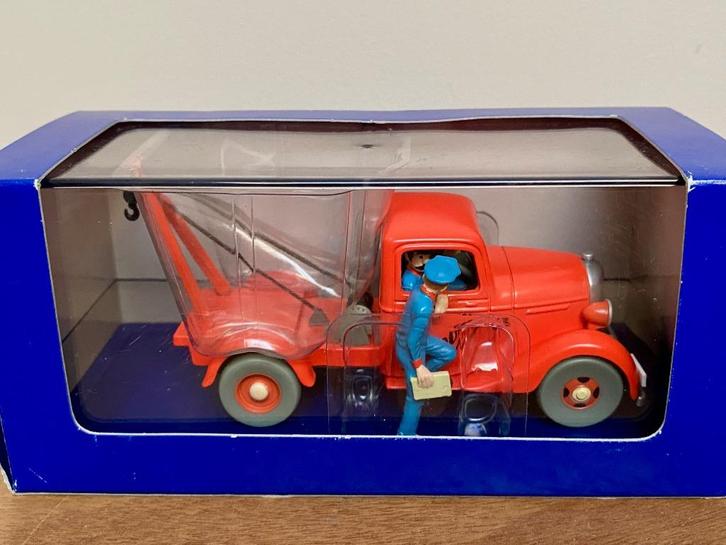 idée cadeau Voiture Tintin 1/43 atlas  au Pays de l'Or noir, Collections, Personnages de BD, Neuf, Statue ou Figurine, Tintin