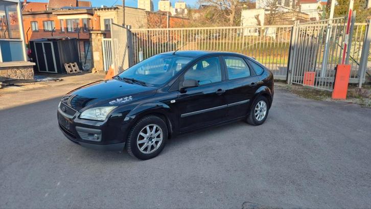 Ford Focus 1.6Tdci 110Cv Anne 2005 Berline Ct ok Airco, Autos, Ford, Entreprise, Achat, Focus, ABS, Airbags, Air conditionné, Alarme