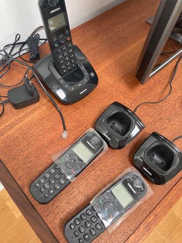 MEDION DECT-telefoon met 3 handsets 