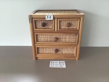 opbergkastje van 23 cm breed voor slechts 3 € beschikbaar voor biedingen