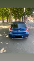 Bmw serie 1 118d, Auto's, BMW, Zwart, Blauw, 5 deurs, Euro 4