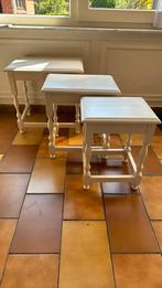 Set trio de tables d'appoint en bois massif, Maison & Meubles, Tables | Tables d'appoint, 45 à 60 cm, Rectangulaire, Bois, Enlèvement