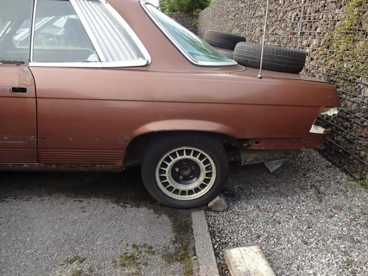 Mercedes R107 SL SLC veel onderdelen carrosserie interieur, Auto-onderdelen, Carrosserie, Mercedes-Benz, Oldtimer onderdelen, Voor