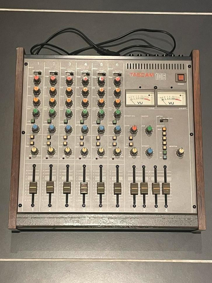 Tascam 106, Musique & Instruments, Tables de mixage, Utilisé, 5 à 10 canaux, Entrée micro, Enlèvement