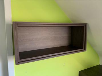 Wandkast / boekenkast beschikbaar voor biedingen