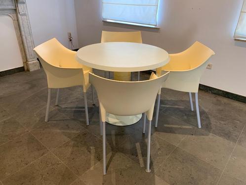 Kartell Dr. NO tafel en stoelen, Huis en Inrichting, Stoelen, Zo goed als nieuw, Vier, Kunststof, Overige kleuren, Ophalen