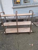 Metalen etagere+hout leggers €195, Ophalen