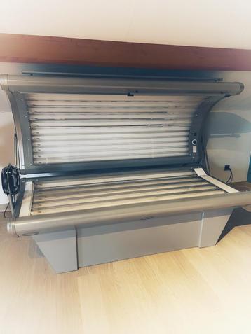 Infrarood Zonnebank te Koop – Warmte & Een Gezonde Gloed! ️ beschikbaar voor biedingen