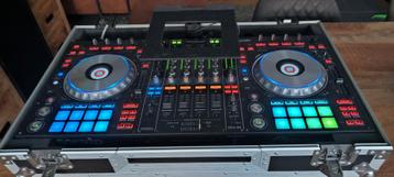 Pioneer DDJ-SZ met flightcase en laptop-stand  beschikbaar voor biedingen