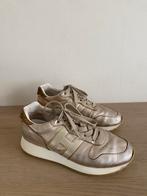 Hogan sneaker goud 37, Kleding | Dames, Schoenen, Ophalen, Zo goed als nieuw