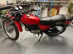 Rood Kawasaki 125ke, Motoren, 125 cc, Enduro, 11 kW of minder, 1 cilinder