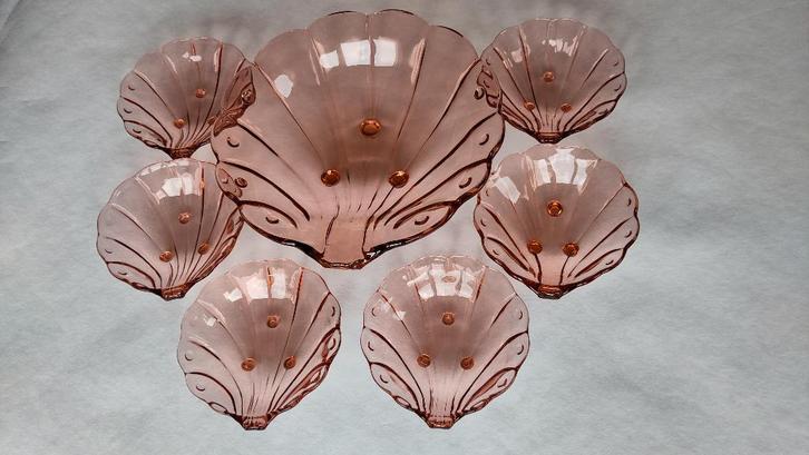 Vintage roze glazen schelpenset - 7-delig, Antiek en Kunst, Antiek | Glaswerk en Kristal, Ophalen