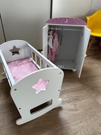 Houten poppenbed en kleerkast, Kinderen en Baby's, Speelgoed | Poppen, Ophalen, Zo goed als nieuw