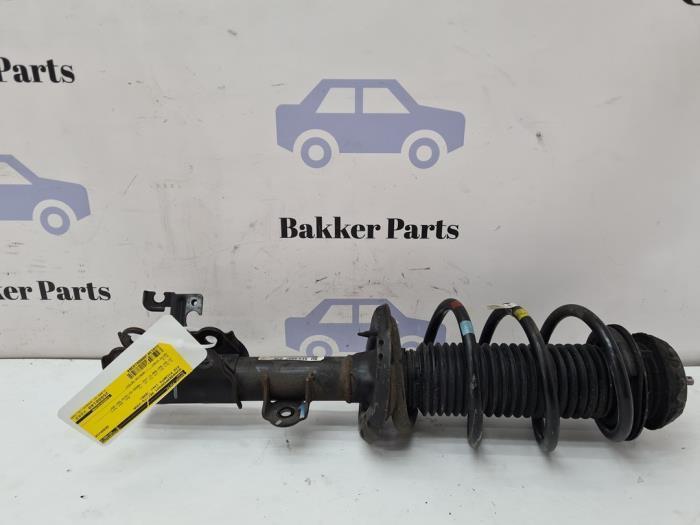 Barre amortisseur avant droit d'un Kia Picanto, Autos : Pièces & Accessoires, Suspension & Châssis, Kia, Utilisé, 3 mois de garantie