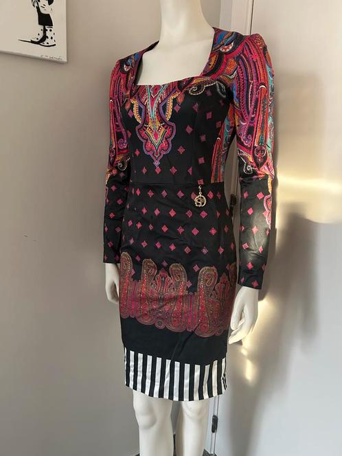 Class Roberto Cavalli robe motifs colorés FR38 IT42, Kleding | Dames, Jurken