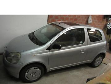 Deur links ( 3 deurs) Toyota Yaris beschikbaar voor biedingen