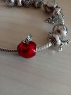 Charms Pandora Disney, Bijoux, Sacs & Beauté, Bracelets à breloques, Pandora, Comme neuf, Enlèvement, 2 ou 3 bracelets à breloques