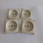 Niko 100-66501 - Afwerkingsset stopcontact zndr aarding 21mm, Ophalen of Verzenden, Nieuw