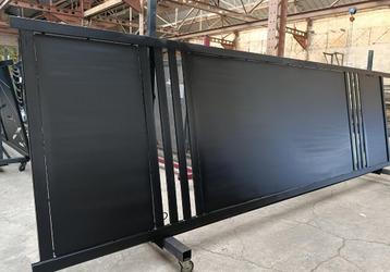 5M60 SCHUIFPOORT + PALEN beschikbaar voor biedingen