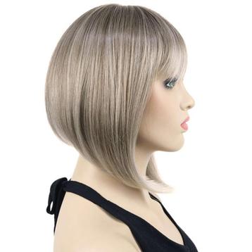 Pruik schuin bob model met steil haar kleur 48T beschikbaar voor biedingen