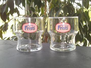 Vintage 2 Verres " NUTRICIA    FRISTI ", Enlèvement ou Envoi, Comme neuf, Autres types