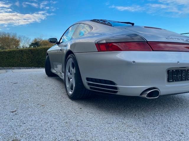 Porsche 996 Carrera 4S, Autos, Porsche, Particulier, ABS, Airbags, Air conditionné, Alarme, Bluetooth, Ordinateur de bord, Verrouillage central