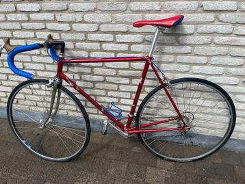 Originele competitie Retro Gazelle koersfiets beschikbaar voor biedingen