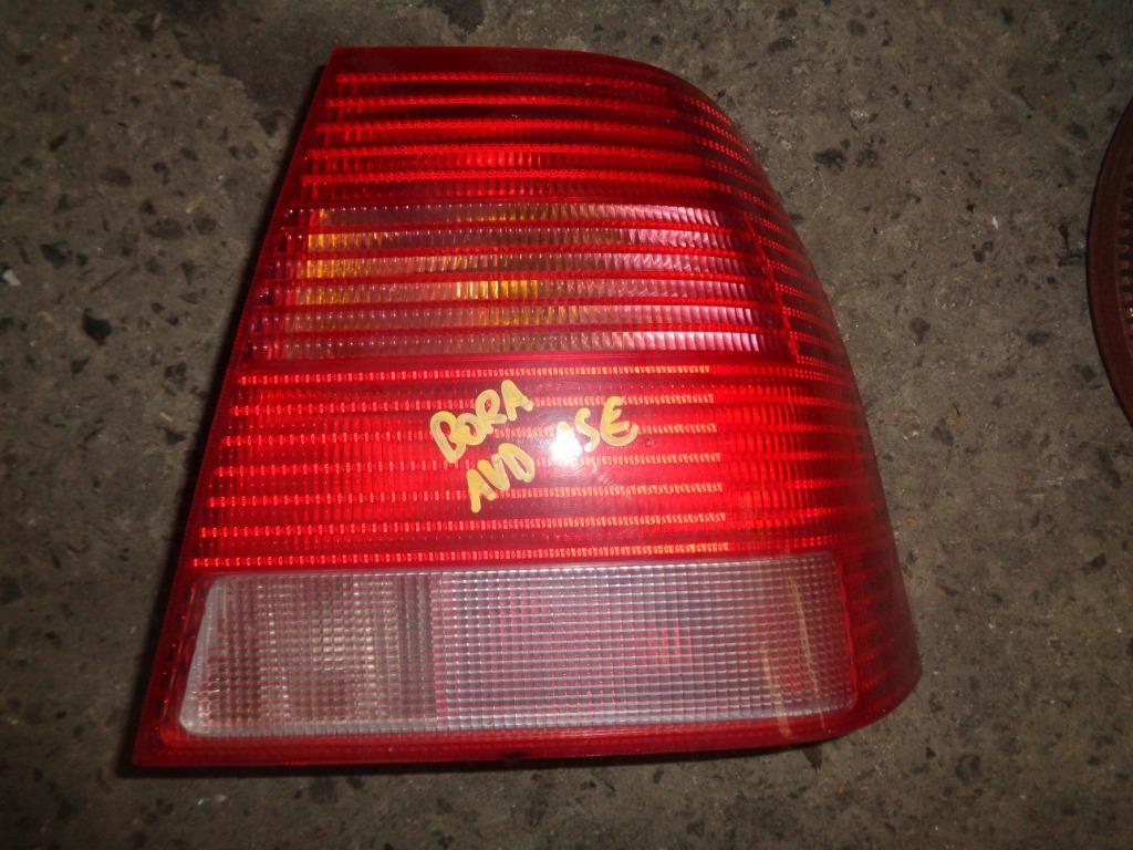 A vendre stop droit Bora, Autos : Pièces & Accessoires, Éclairage, Volkswagen, Utilisé, Enlèvement