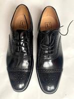 LOAKE chaussures homme size 9 neuf cuir faites votre offre, Nieuw, LOAKE, Overige typen, Ophalen of Verzenden