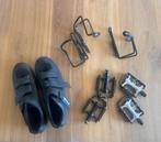 B'twin racefietsschoenen/Welgo Pedalen en drinkbushouders, Ophalen, Gebruikt