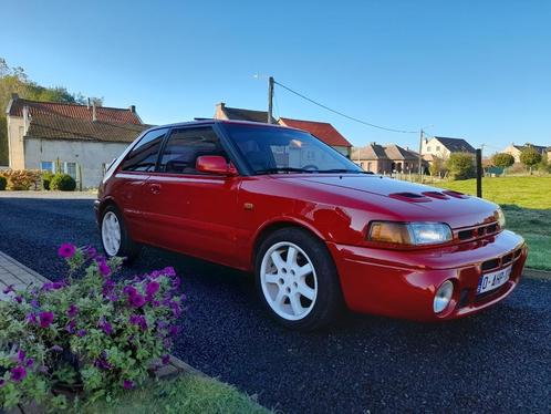 mooie witte 16 inch velgen 5x114 met banden 215/45 r16, Auto-onderdelen, Banden en Velgen, Banden en Velgen, Zomerbanden, 16 inch