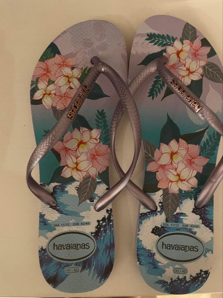 Havaianas Slim Tropical Lila europese maat 41/42, Kleding | Dames, Schoenen, Zo goed als nieuw, Slippers, Overige kleuren, Ophalen