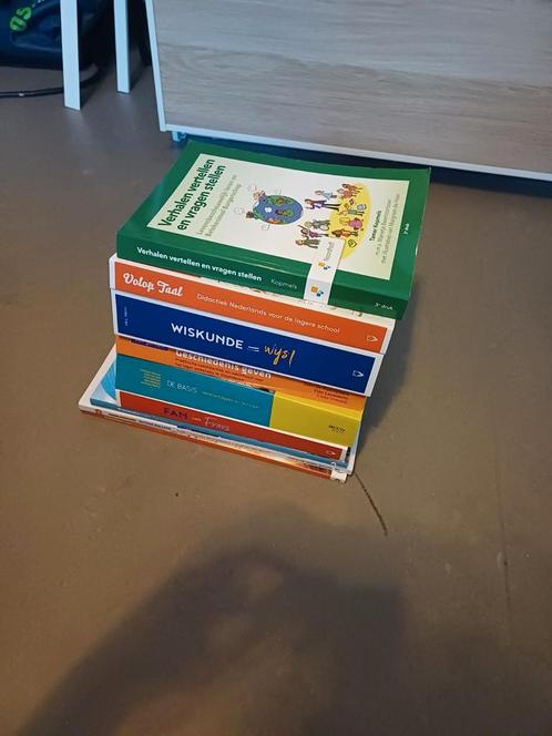 Handboeken Bachelor lager onderwijs, Livres, Livres d'étude & Cours, Comme neuf, Enseignement supérieur professionnel, Enlèvement ou Envoi