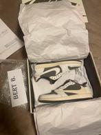 Jordan 1 low TS reverse mocha eu46 dswt, Kleding | Heren, Nieuw, Sneakers, Ophalen of Verzenden, Bruin