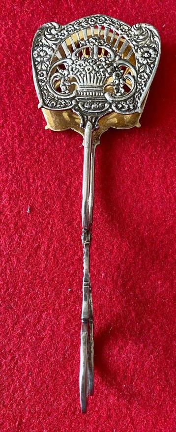 Zilveren mignardises- of taartpincet - 1900 beschikbaar voor biedingen