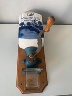 Oude koffiemolen voor aan de muur, Ophalen of Verzenden