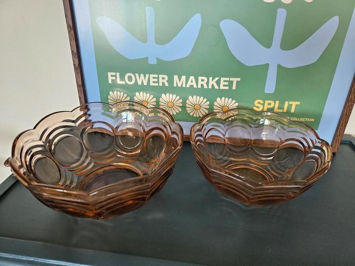 2x vintage schalen made in france glaswerk persglas roze, Antiek en Kunst, Antiek | Glaswerk en Kristal, Ophalen of Verzenden