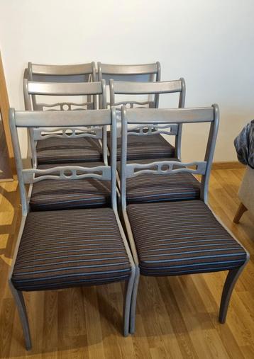 Koopje 6 stevige stoelen beschikbaar voor biedingen
