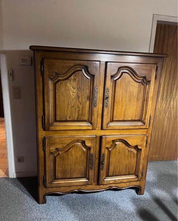 Houten dressoir - Prijs in overleg  beschikbaar voor biedingen