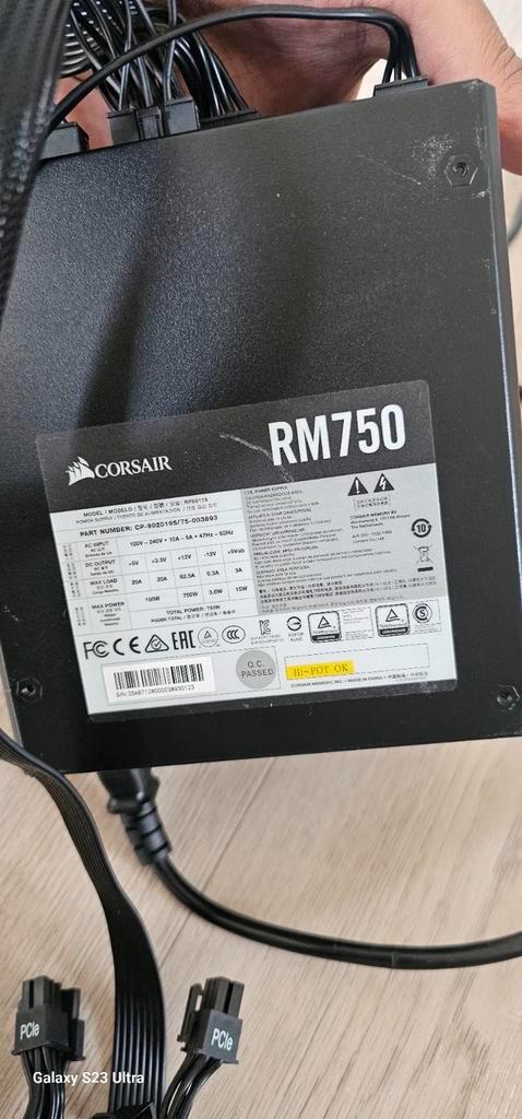 CORSAIR RM750 FULL MODULAIRE, Computers en Software, Interne voedingen, Zo goed als nieuw, Ophalen of Verzenden