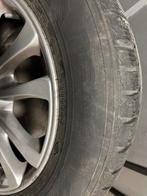 Xc60 volvo pneu hiver en bon état, Autos : Pièces & Accessoires, 18 pouces, Pneus et Jantes, Utilisé, Pneus hiver