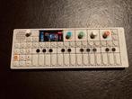 Teenage Engineering OP-1 – defecte Synth 1 knop en usb, Muziek en Instrumenten, Ophalen of Verzenden, Gebruikt, Overige aantallen